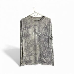 Huk Fishermen’s Grey /White Modeled Long Sleeve Shirt
Sz. Large Polyester